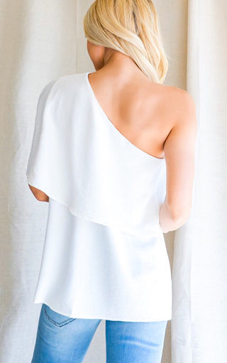 Crowd Favorite White One Shoulder Top, SMALL