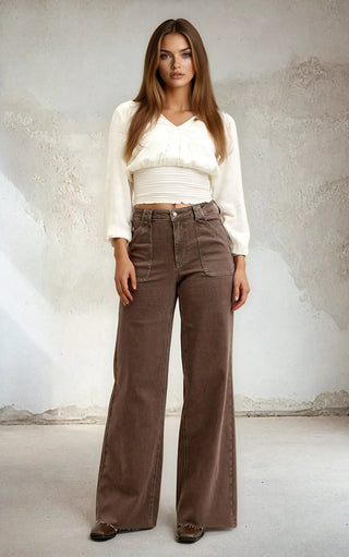 Full length Front view of model wearing Judy Blue Chestnut Brown Wide Leg Jeans with patch pockets and high waist and ivory boho top.