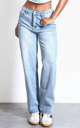 Daisy Light Wash Boyfriend Jeans by RISEN