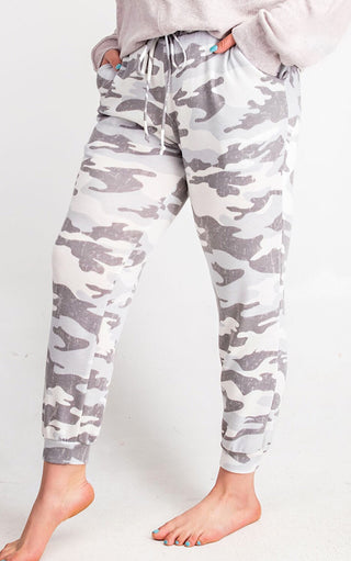 Reason To Relax Camo Joggers, SM & MED, Use code LOUNGESET for $10 off set!