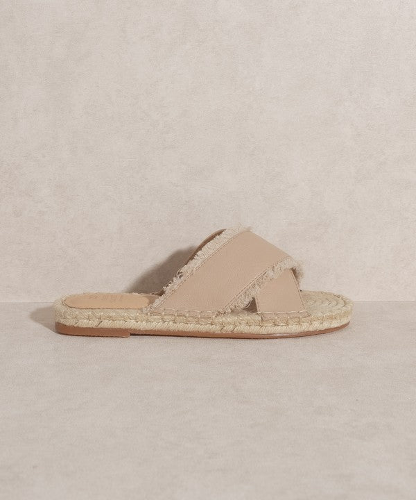 OASIS SOCIETY Molly   Crisscross Espadrille