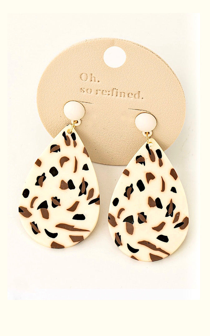 Purr-fectly Chic Leopard Print Earrings
