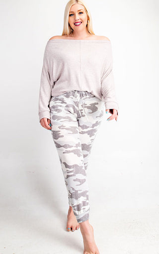 Reason To Relax Camo Joggers, SM & MED, Use code LOUNGESET for $10 off set!